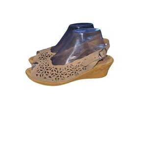 Spring Step Style: Tan "Footsie" Wedge Sandal EUC Euro Size 40‎ US Size 9 Italy